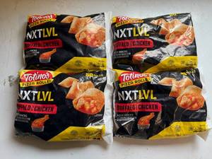 EE. 4x 50ct Totinos Pizza Rolls-Buffalo Chicken