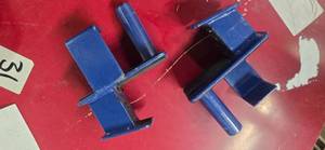 Lot of 2 squat Racks adjustment locks (USED)