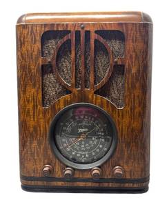 LLR - Zenith 6-S-229 Tombstone Radio - 6-Tube Superheterodyne, Black Dial, 1937-38