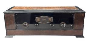 RR - Vintage Bosch Amborola Table Radio Model 16