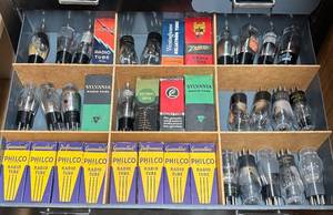 RR - Variety of Vintage Radio Vacuum TubesElectron Tubes