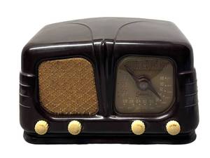 RR - Vintage Sonora Bakelite Tube Radio