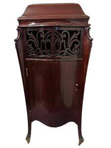 BR - Brunswick Sonora Phonograph Cabinet - Includes Records