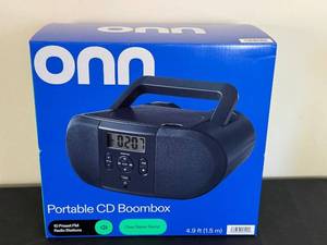 DR - Onn Portable CD Boombox - CDCD-RCD-RW, 10 FM Presets, 3.5mm Headphone Jack
