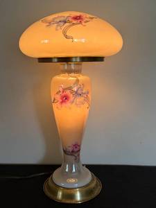 BR - Art Nouveau Floral Glass Table Lamp