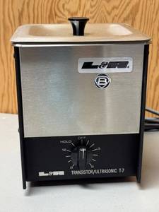 L&R TransistorUltrasonic T-7 Cleaning Unit