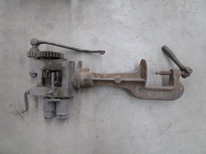 Pexto Pipe Crimper wTable Clamp Base