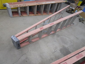 Keller 8 Fiberglass Step Ladder