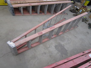 Keller 8 Fiberglass Step Ladder