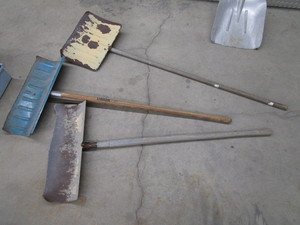 (3) Snow Shovels