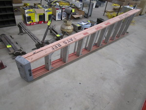 Keller 10 Fiberglass Step Ladder