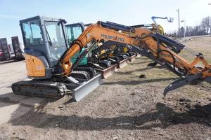 2017 Mustang Model 350Z NTX Mini Tracked Excavator