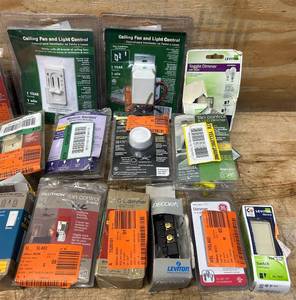 Leviton SwitchesOutlets lot of 20
