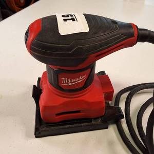 Milwaukee 6033-21 corded 14 sheet palm sander