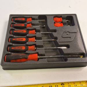 Snap-on 8-piece Instinct Soft Grip screwdriver set, cat# SGDX80BO