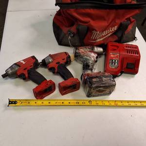 Milwaukee M18 FUEL 2-Tool Combo Kit with carrying bag