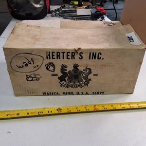 Reloading Wads for Ammo from  Herters Inc. a sporting goods company