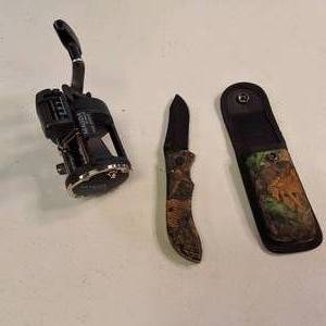 Attn Fishermen  Okuma Magda Pro line counter trolling reel, long with a companion knife