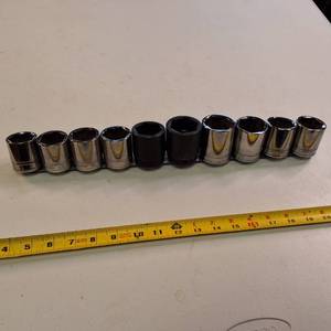 Set of Snap-on 6-point SAE sockets  like new