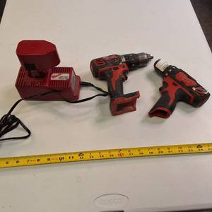 Milwaukee M18 12-inch drilldriver kit, model 2606-20