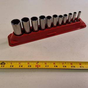 Snap-on 11-piece 38 Drive 6-point SAE Flank Drive Deep Socket Set (Part Number 211SFSY)