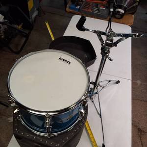 Vintage 1970s Pearl Wood-Fiberglass shell tom drum - 13 Head with Professional Stand and Hard Sided Carrying Case