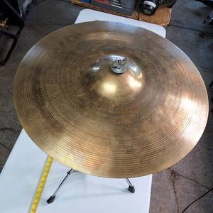 20 Timothy Roberts Labyrinth ride cymbal w Tama double-braced cymbal stand