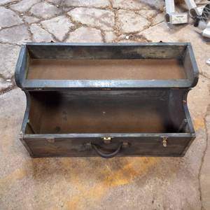 Vintage Wards Powr-Kraft Metal Tool Box