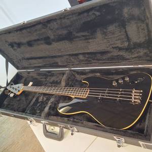 Fender Aerodyne Jazz Bass Guitar
