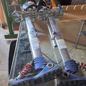 Lot Pair of drywall stilts  Skywalker model by Marshalltown