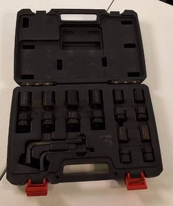 Snap-on 10-pc. Metric Stud Remover and Installer Kit (MSKM10) with Storage Case