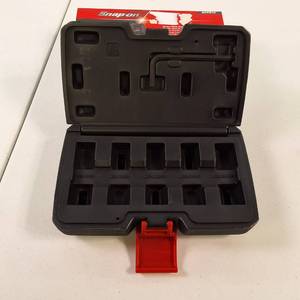 Snap-on 10-pc. Metric Stud Remover and Installer Kit (MSKM10) with Storage Case