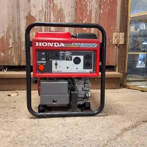 Honda EM3000c Cycloconverter 3000-Watt Portable Generator
