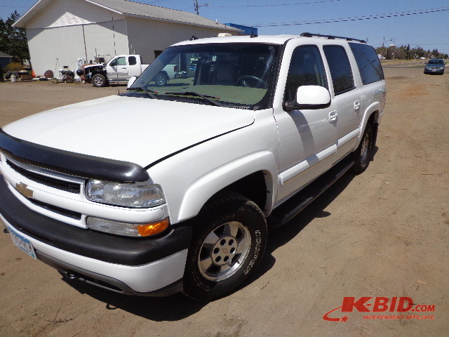 2003 Chevrolet Suburban LT 4 x 4
