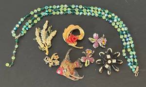 LL - Vintage Green Beaded Necklace & 7 Vintage Brooches - 13 in Length
