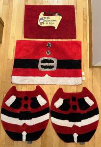 Nicholas Square Decorative Christmas Rugs & Sign (Lot of 4) 20x30 Largest Rug