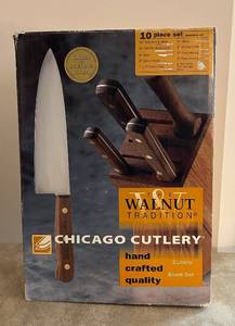 DR - Chicago Cutlery Walnut Tradition 10-Piece Knife Set with Oak Block
