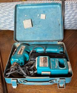 G - Mikita Driver Drill 9.6V Cordless with Battery & Charger Model 6092D