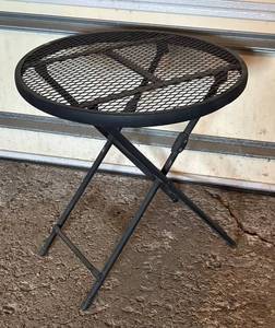 G - Black Metal Round Patio Side Table