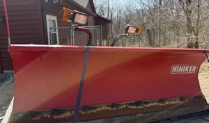 Hinker 7.5' Snowplow Blade 28.5" H with Hinker Snowplow Light System & Hydraulic Lift