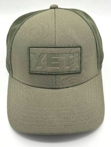 YETI Mens Snapback Trucker Style Hat (New With Tags)
