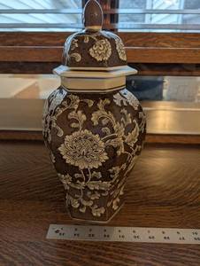Ginger Jar with Lid - Brown & White Floral Pattern