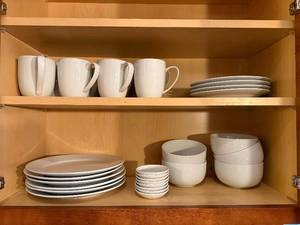 Williams-Sonoma Open Kitchen China Whiteware Dinnerware Set