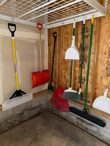 Garage Cleaning Tools - Snow Shovels, Brooms, Dust Pans, Rakes