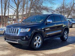 2011 JEEP GRAND CHEROKEE OVERLAND 4x4  5.7L V8 Hemi Motor (NO RESERVE)