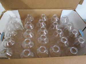 Lot of 25 48 oz plastic bottles, Al...
