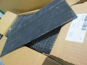 100 Large deep foundation bee frame...