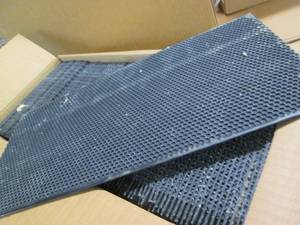 100 Large deep foundation bee frame...