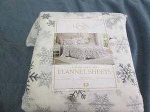 Lenox 6 piece flannel sheet set...