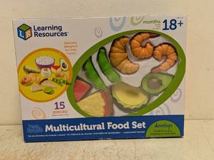 NEW LEARNING RESOURCES MULTICULTURAL FOOD SET 15PC